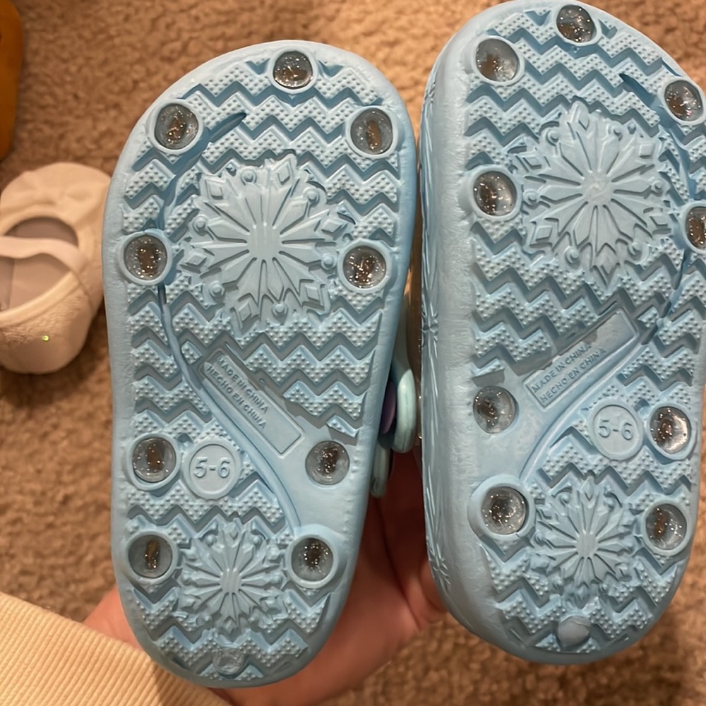 Frozen Slides - Picture 3 of 3